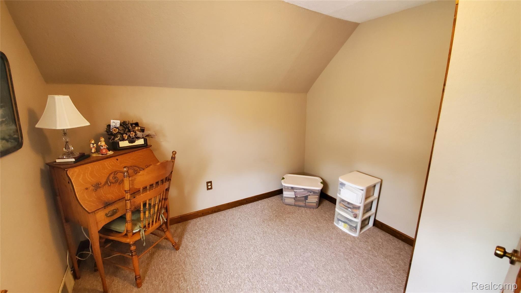 12161 Vienna Road Montrose, MI 48457 - Photo 22 of 27 20200715_114827.jpg