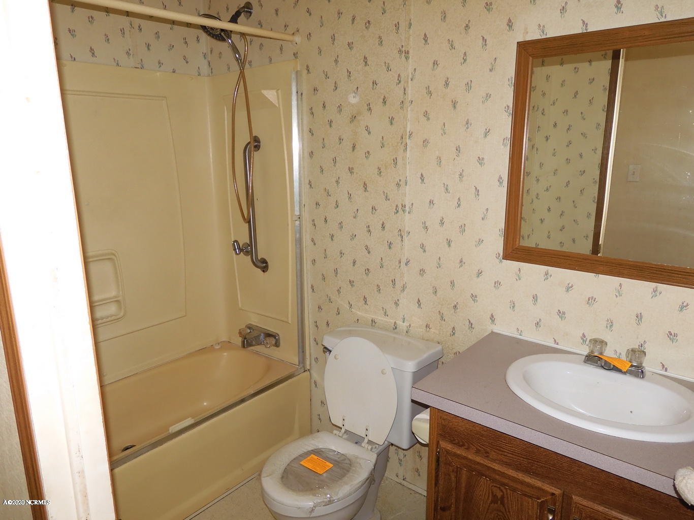 2646 Nichols Road Bell Arthur, NC 27834 - Photo 4 of 18 19 BATH 2