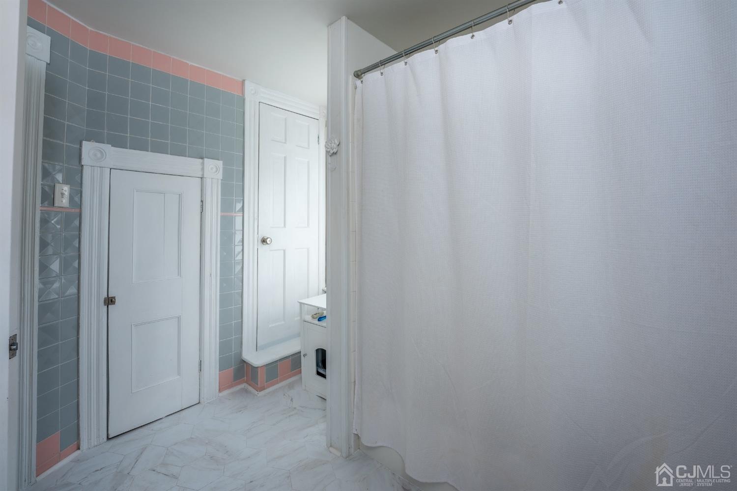 663 Georges Road Monmouth Junction, NJ 08852 - Photo 22 of 30 Gallery Image 22