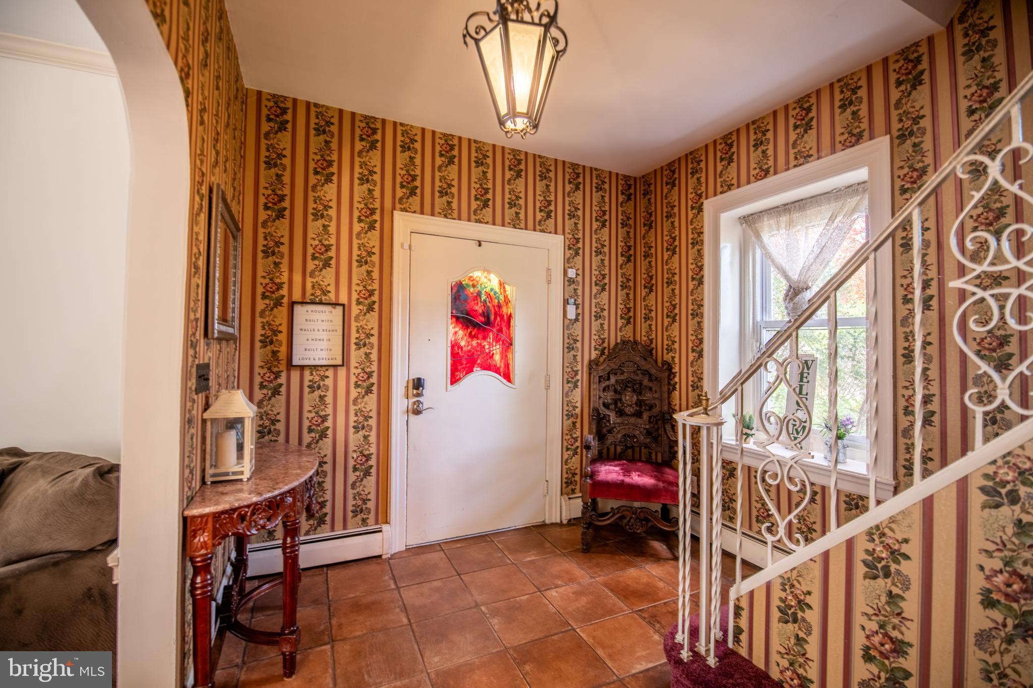 803 Grove Place Havertown, PA 19083 - Photo 9 of 27 Entry Foyer.