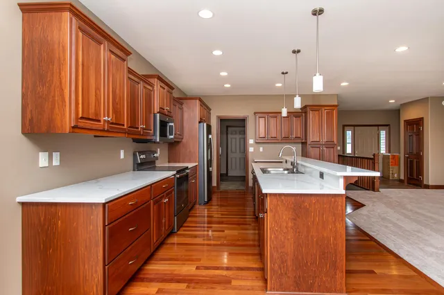 $519,900 | 1220 Legion Lane West, West Fargo, ND 58078