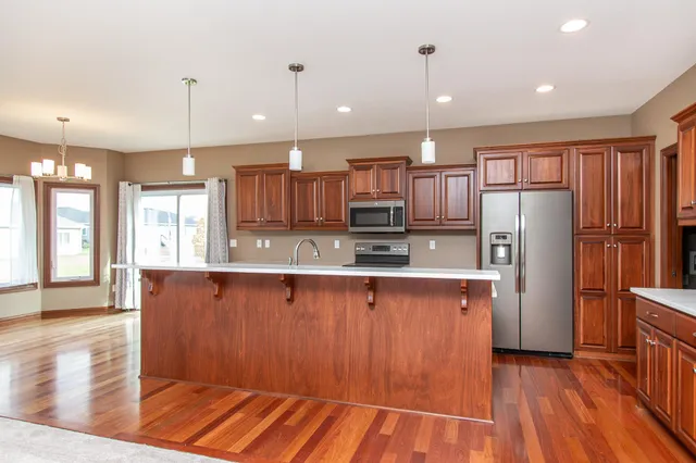 $519,900 | 1220 Legion Lane West, West Fargo, ND 58078