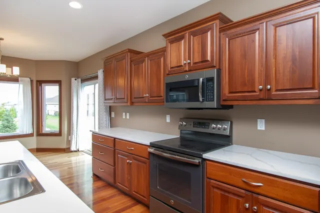 $519,900 | 1220 Legion Lane West, West Fargo, ND 58078