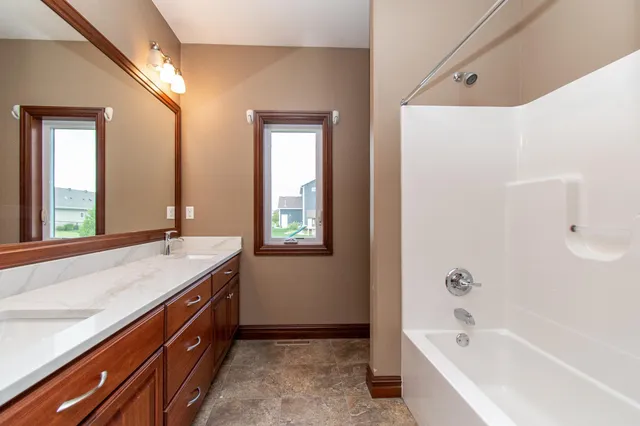 $519,900 | 1220 Legion Lane West, West Fargo, ND 58078