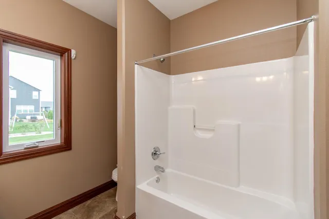 $519,900 | 1220 Legion Lane West, West Fargo, ND 58078