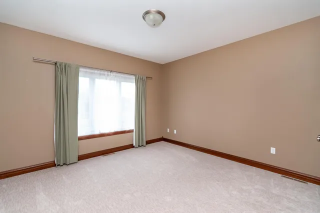 $519,900 | 1220 Legion Lane West, West Fargo, ND 58078