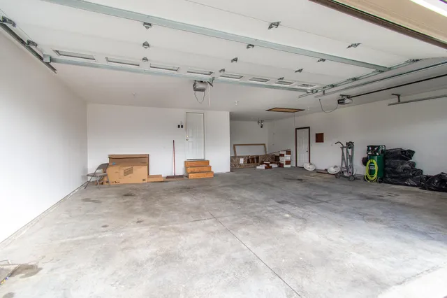 $519,900 | 1220 Legion Lane West, West Fargo, ND 58078