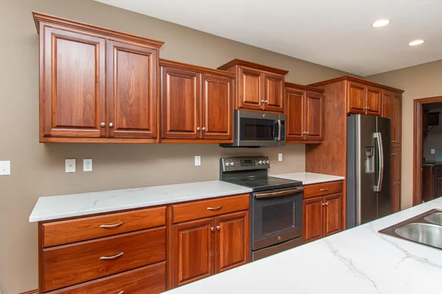 $519,900 | 1220 Legion Lane West, West Fargo, ND 58078