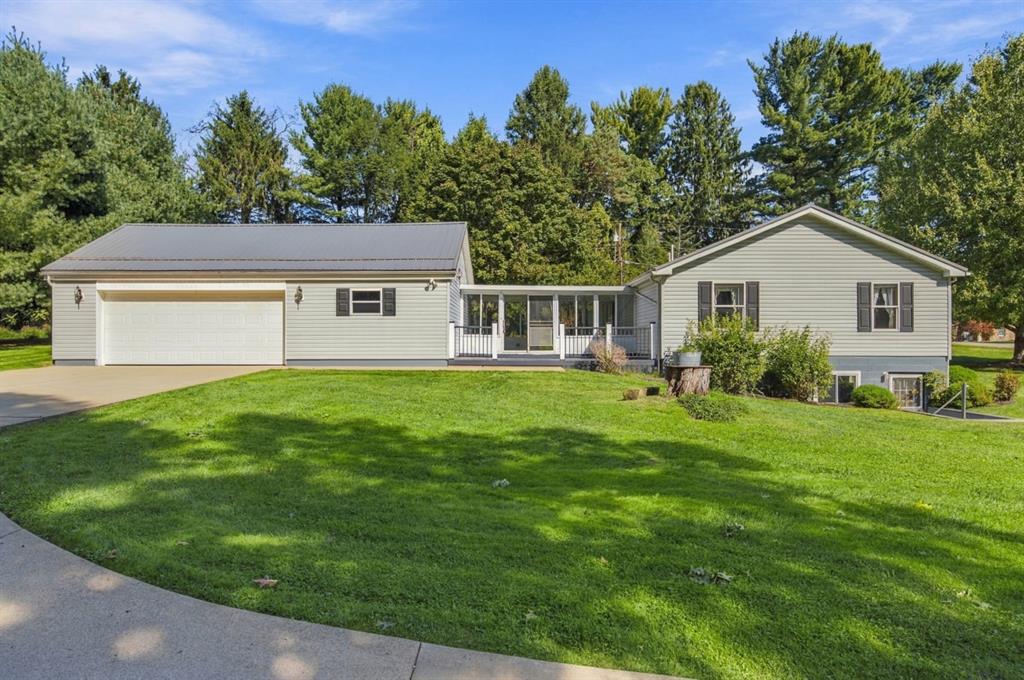 203 North Woodlawn Road Butler, PA 16001 - Photo 2 of 50 Gallery Image 2