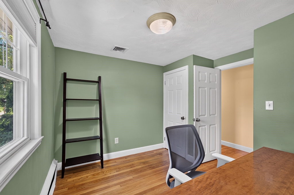 462 Chestnut Street Needham, MA 02492 - Photo 25 of 35 Gallery Image 25