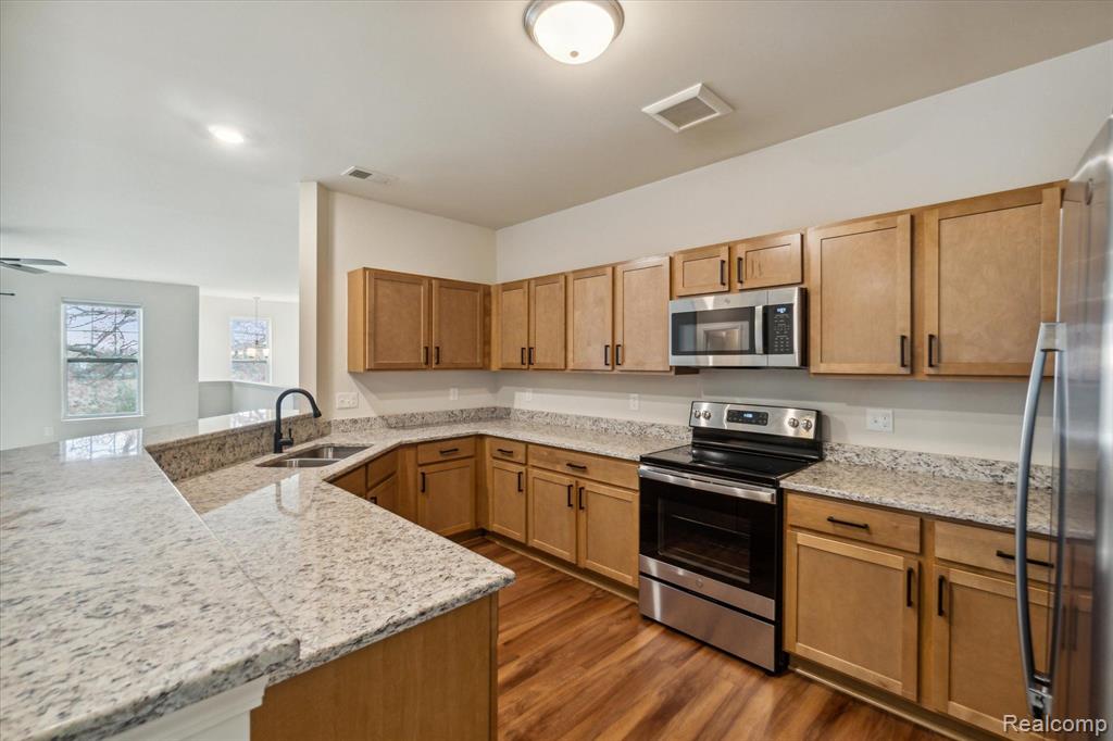 9804 Ridge Run Street, Unit 57 Howell, MI 48855 - Photo 10 of 29