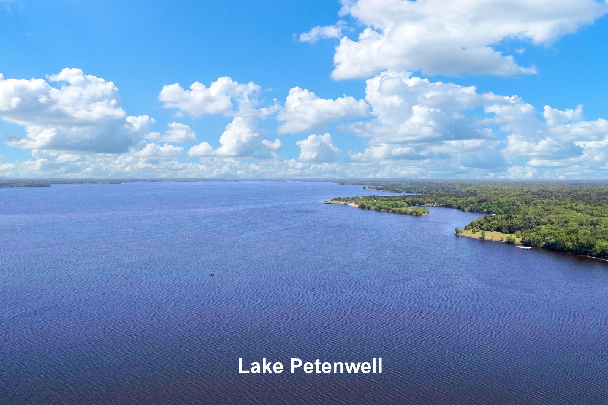 593-595 County Rd Z Nekoosa, WI 54457 - Photo 5 of 25