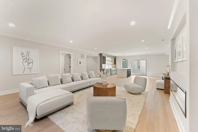 $3,995,000 | 1710 Dalewood Place, McLean, VA 22101