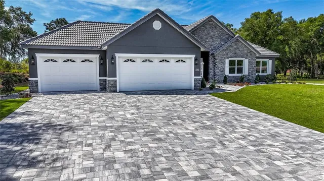 $829,900 | 17694 Southwest 61st Ln Road, Dunnellon, FL 34432