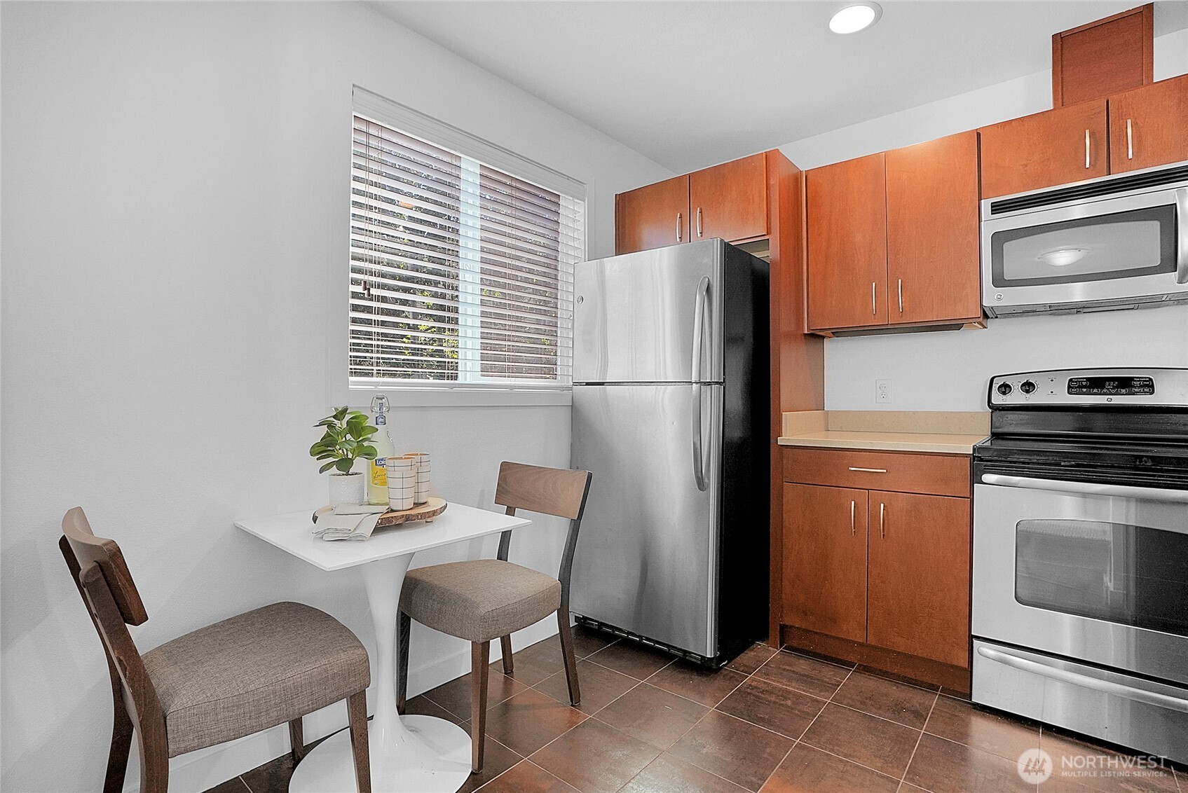 1131 North 93rd Street, Unit 3 Seattle, WA 98103 - Photo 12 of 32