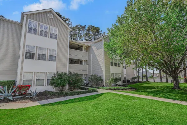 $224,900 | 140 I Spanish Oak Court, Unit I, Surfside Beach, SC 29575