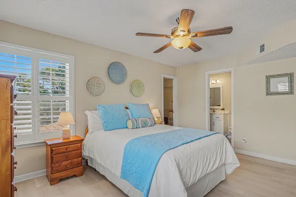 $224,900 | 140 I Spanish Oak Court, Unit I, Surfside Beach, SC 29575