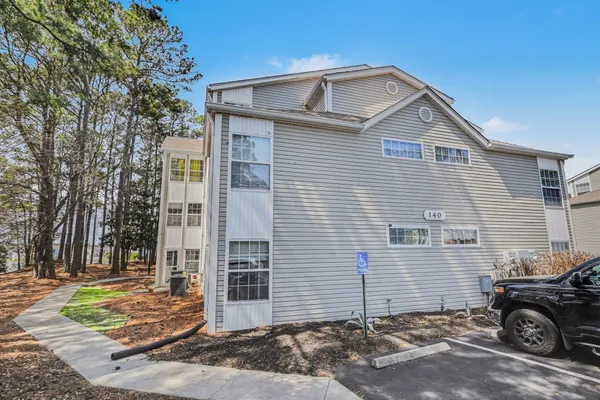 $224,900 | 140 I Spanish Oak Court, Unit I, Surfside Beach, SC 29575