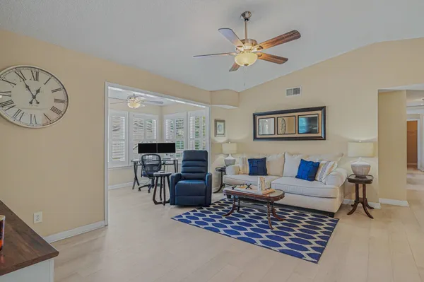 $224,900 | 140 I Spanish Oak Court, Unit I, Surfside Beach, SC 29575