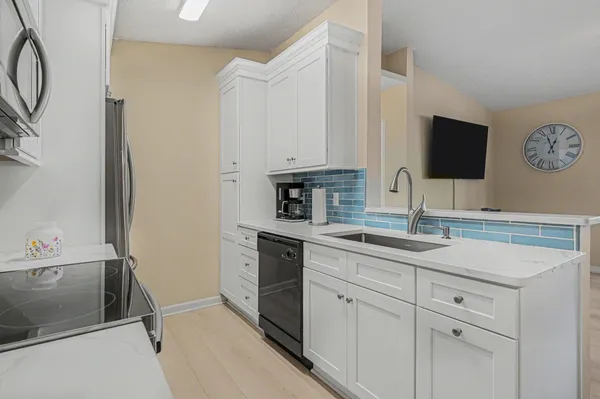 $224,900 | 140 I Spanish Oak Court, Unit I, Surfside Beach, SC 29575