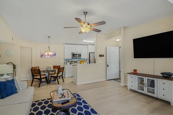 $224,900 | 140 I Spanish Oak Court, Unit I, Surfside Beach, SC 29575