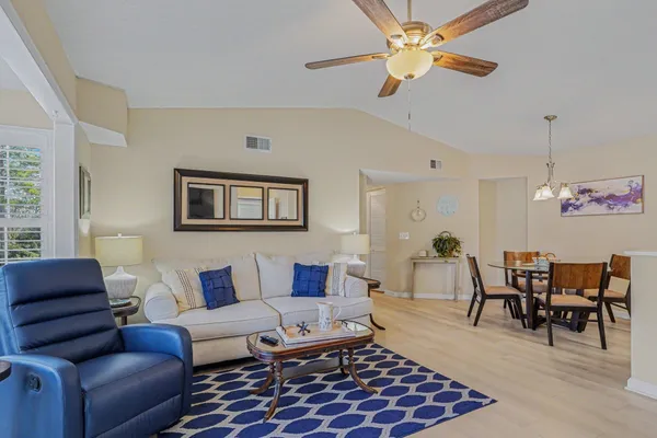 $224,900 | 140 I Spanish Oak Court, Unit I, Surfside Beach, SC 29575