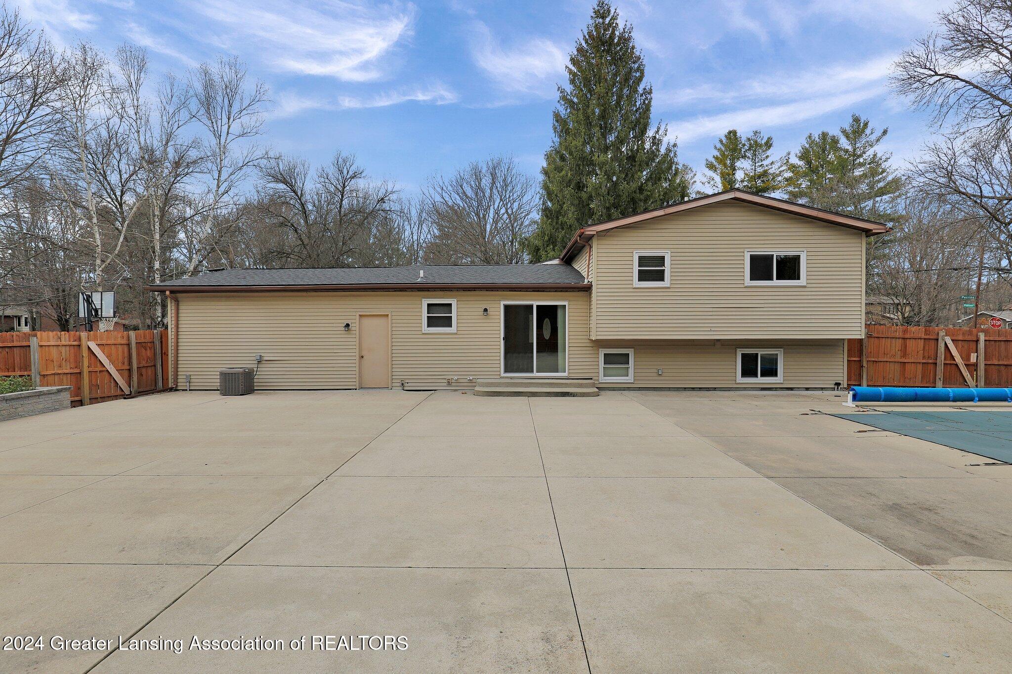 5900 Perrine Road Midland, MI 48640 - Photo 33 of 40 18-web-or-mls-Open Ended Media-18