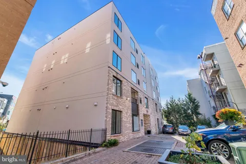 $597,000 | 919 12th Street Northeast, Unit 202, Washington, DC 20002