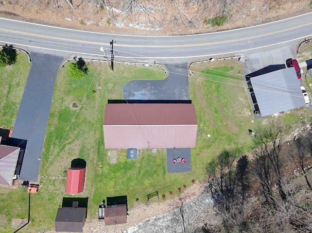 11432 Slate Creek Road Grundy, VA 24614 - Photo 19 of 25 Gallery Image 19