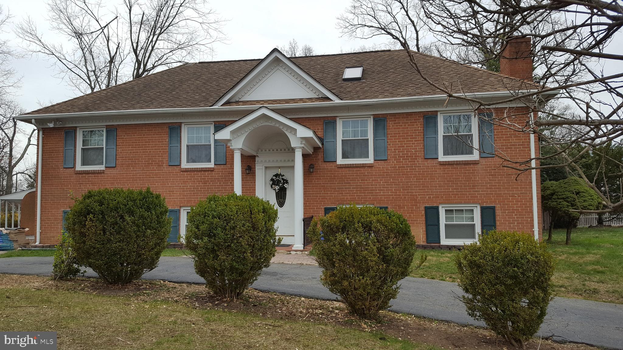 5405 Brookland Road Alexandria, VA 22310 - Photo 2 of 15