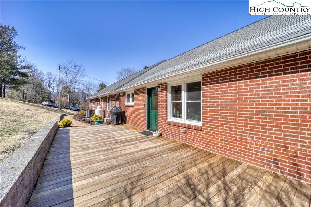 242 Nettle Knob Road West Jefferson, NC 28694 - Photo 42 of 49 Gallery Image 42