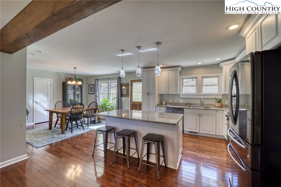 242 Nettle Knob Road West Jefferson, NC 28694 - Photo 8 of 49 Gallery Image 8