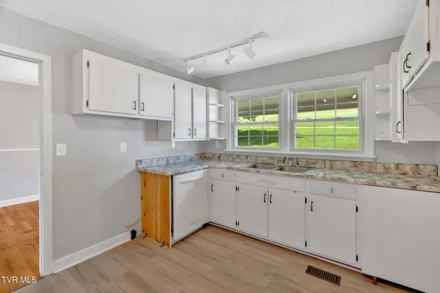 $194,950 | 135 Lively Street, Lebanon, VA 24266