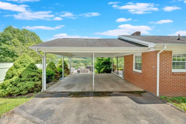 $187,500 | 135 Lively Street, Lebanon, VA 24266