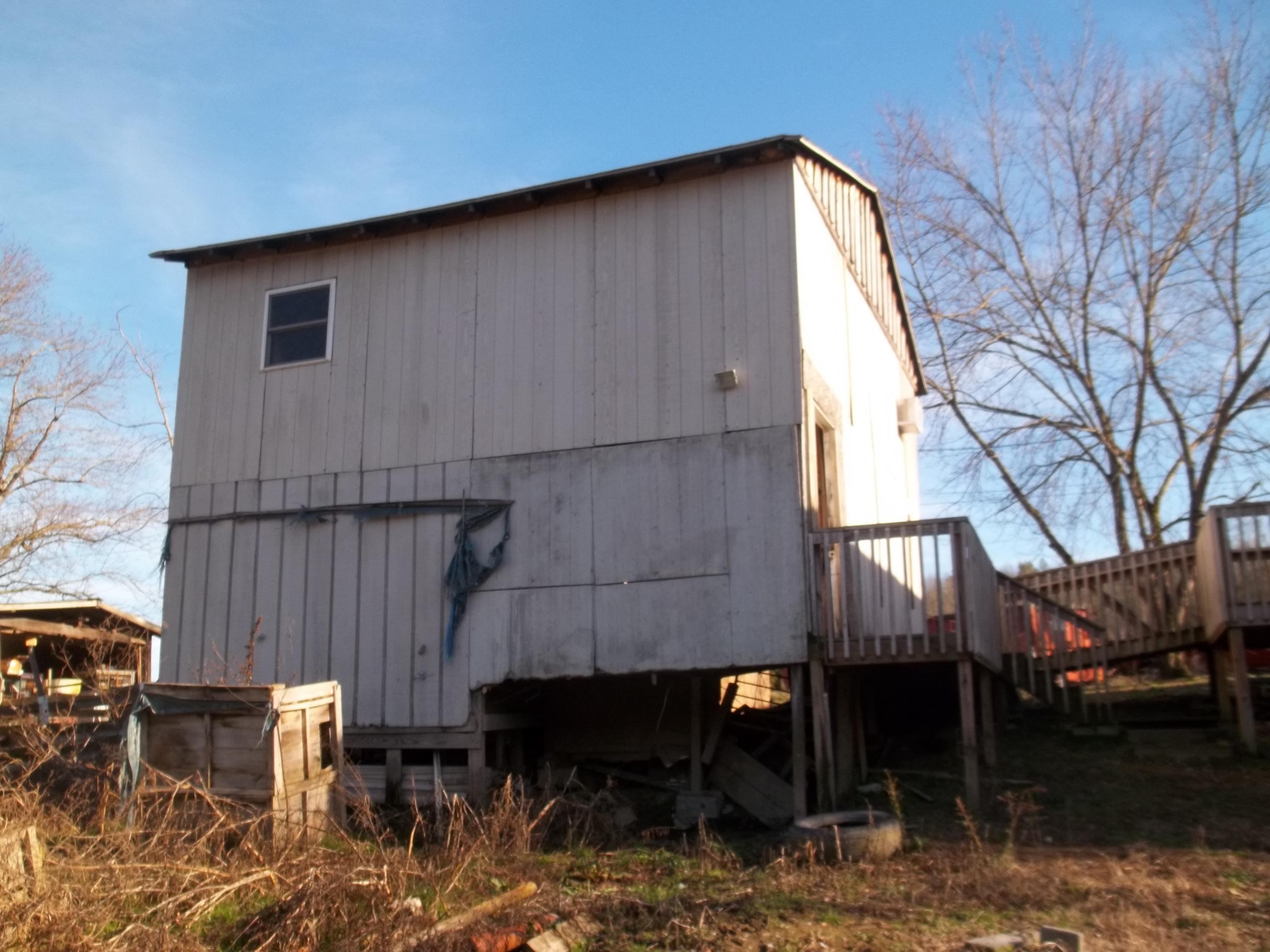 446 East Stage Coach Road Greeneville, TN 37743 - Photo 4 of 29 101_0484