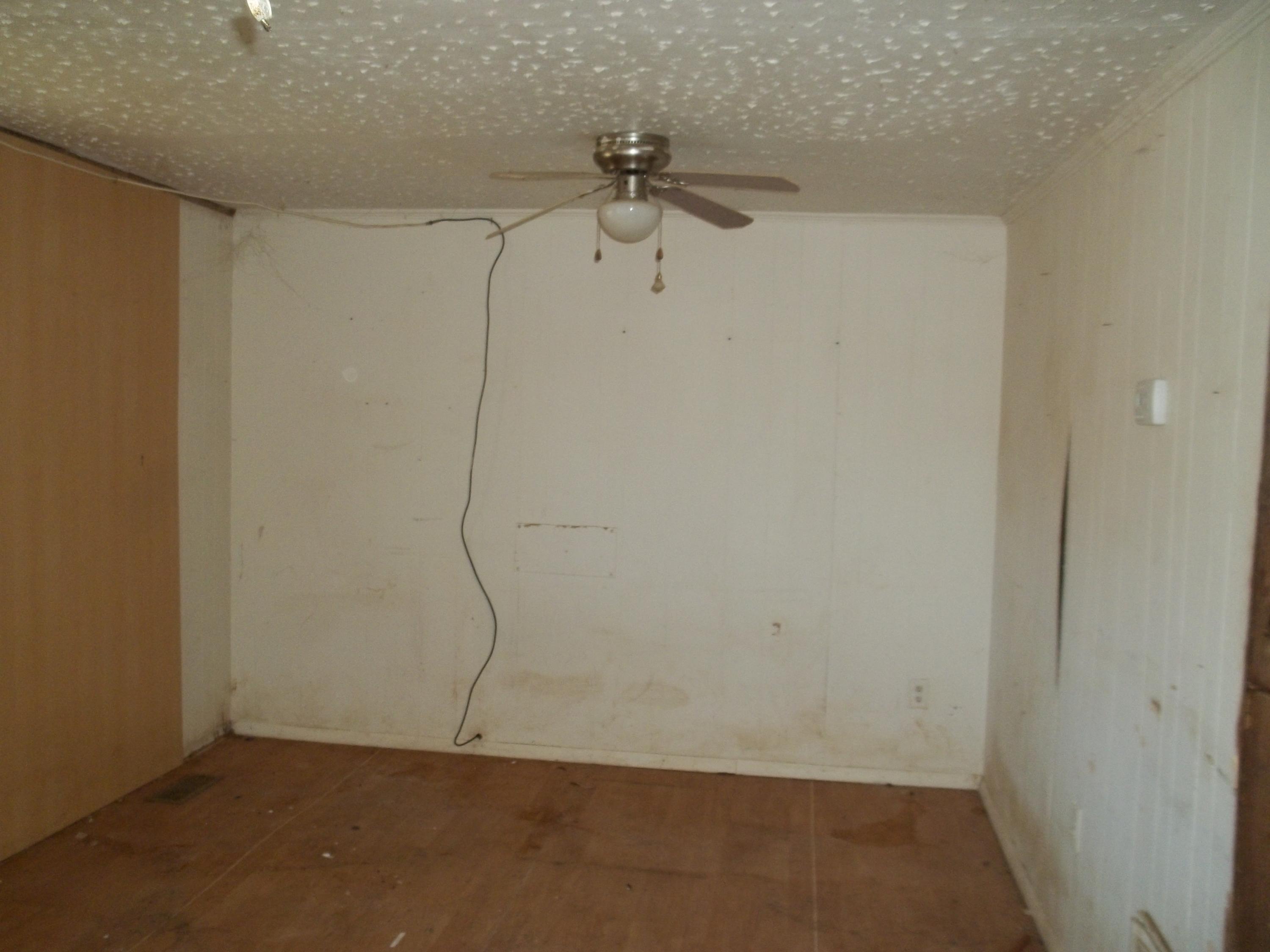 446 East Stage Coach Road Greeneville, TN 37743 - Photo 8 of 29 101_0463