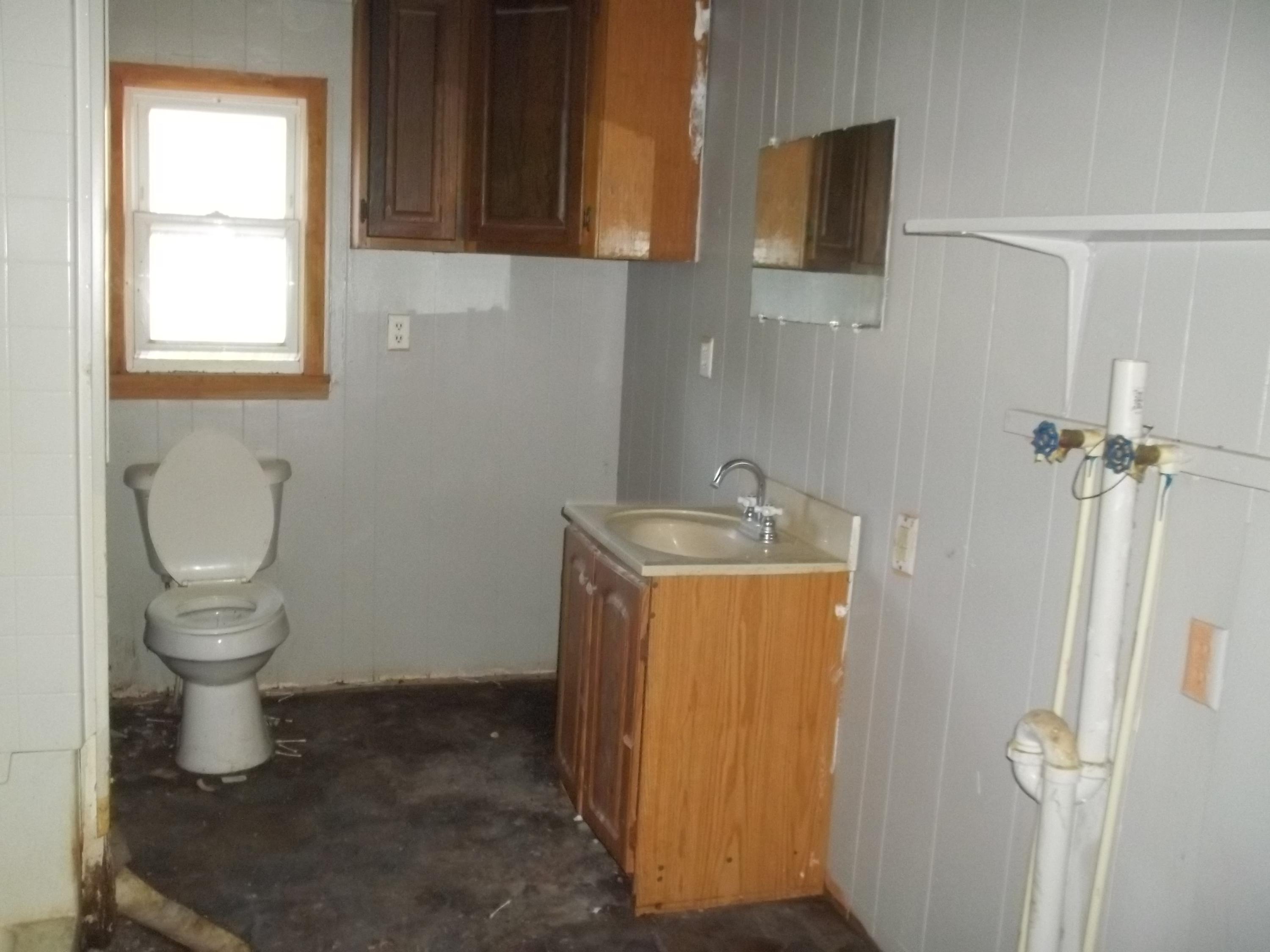 446 East Stage Coach Road Greeneville, TN 37743 - Photo 10 of 29 101_0465