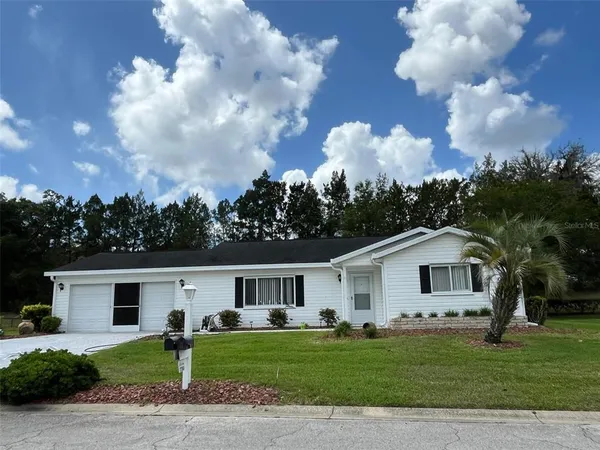 $230,000 | 17380 Southeast 98th Circle, Summerfield, FL 34491