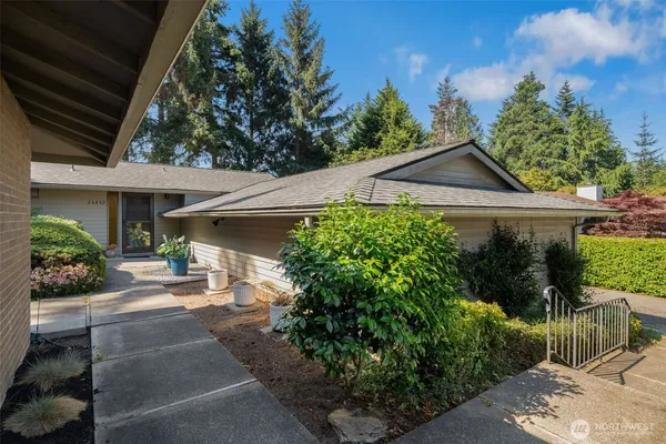 $450,000 | 24832 12th Avenue South, Des Moines, WA 98198