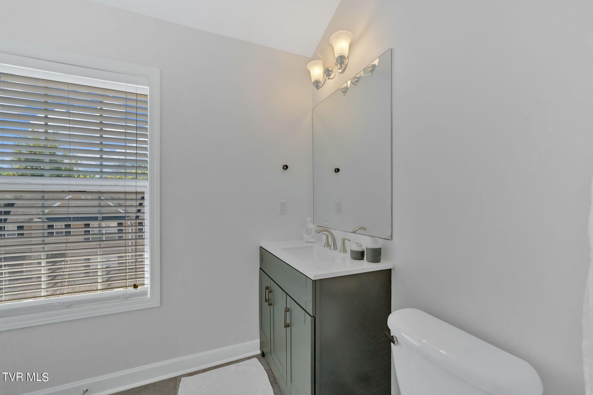 617 Hazel Street, Unit 203 Johnson City, TN 37604 - Photo 19 of 24 28-web-or-mls-DSC09708