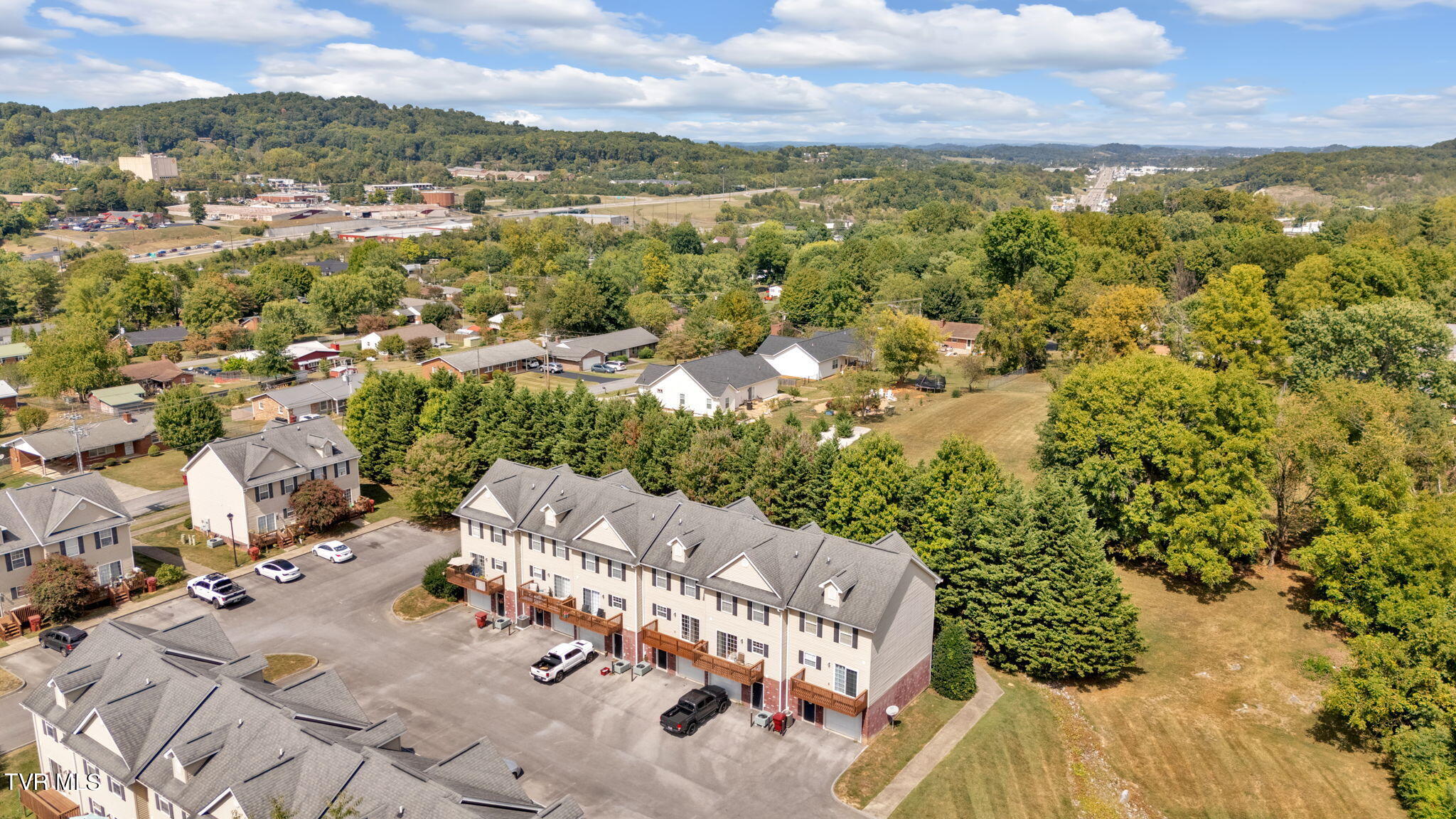 617 Hazel Street, Unit 203 Johnson City, TN 37604 - Photo 4 of 24 4-web-or-mls-DJI_20240906145652_0298_D