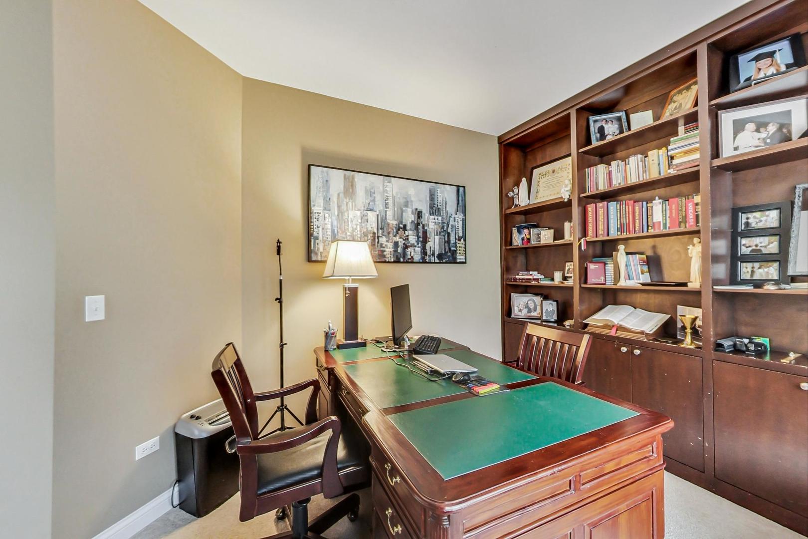 4427 Lainie Circle Glenview, IL 60026 - Photo 5 of 20 a room with furniture and a book shelf