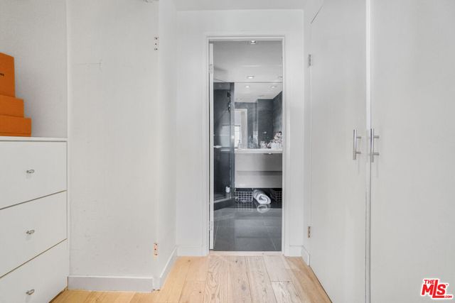 $7,500 | 1155 North La Cienega Boulevard, Unit 1114, West Hollywood, CA 90069