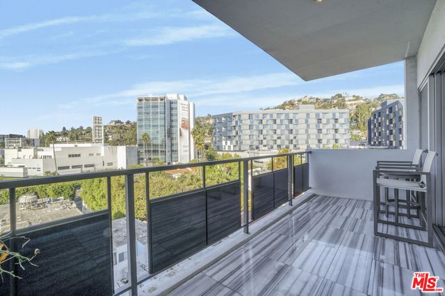 $7,500 | 1155 North La Cienega Boulevard, Unit 1114, West Hollywood, CA 90069