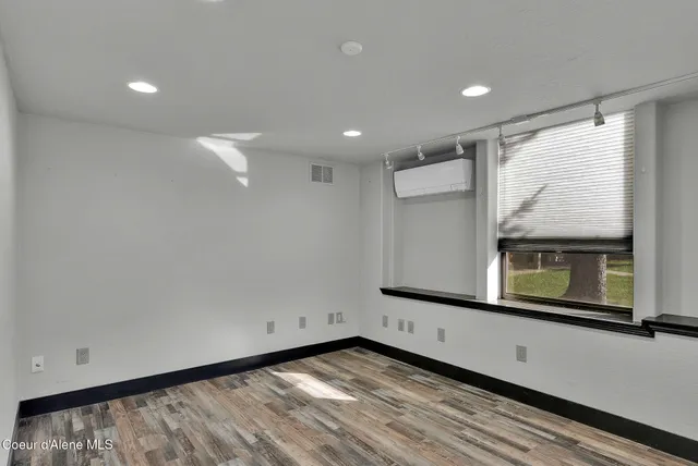 $1,125,000 | 1715 Sherman Avenue, Coeur D'Alene, ID 83814