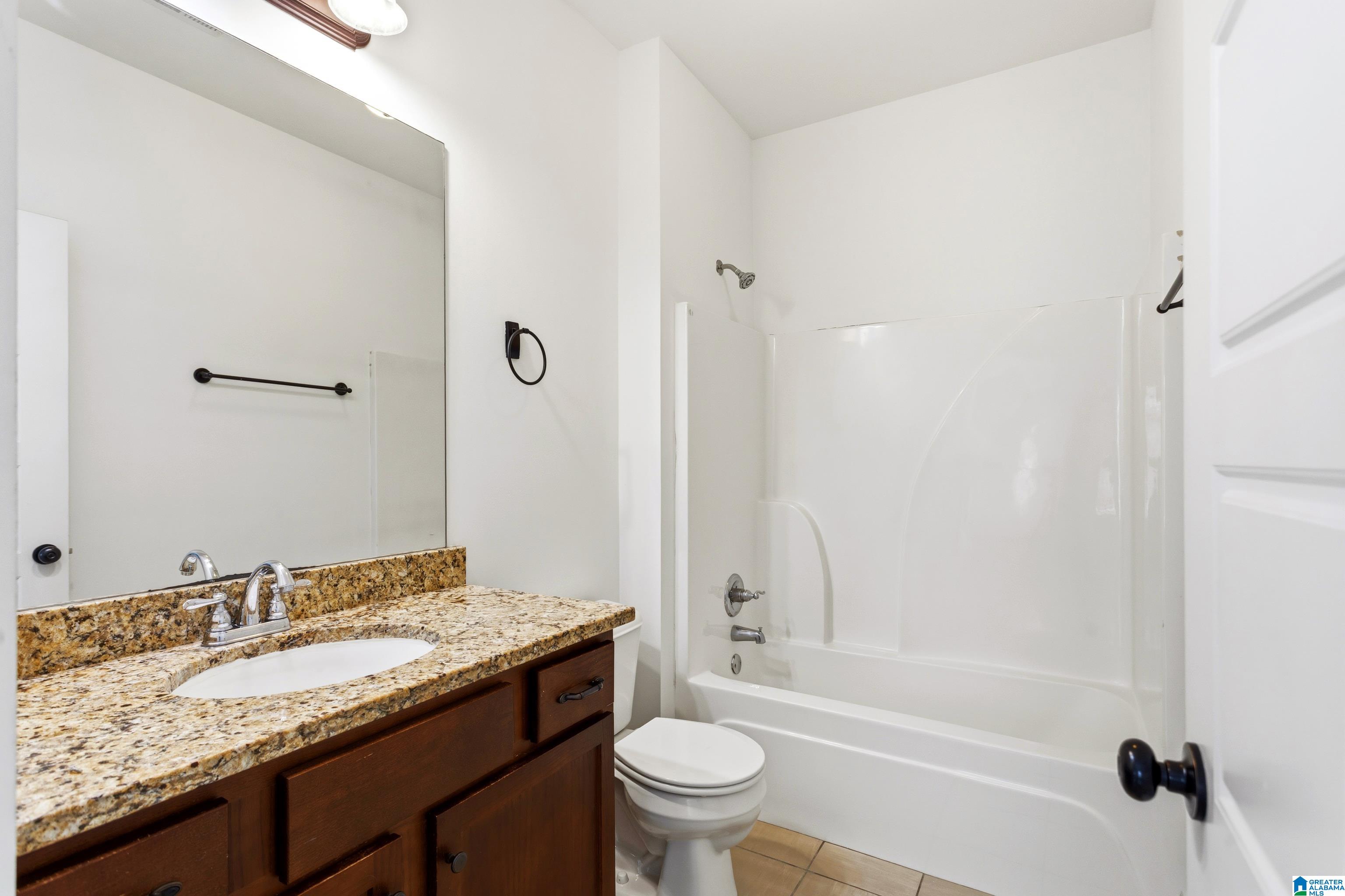 106 Falling Waters Lane Alabaster, AL 35114 - Photo 16 of 36