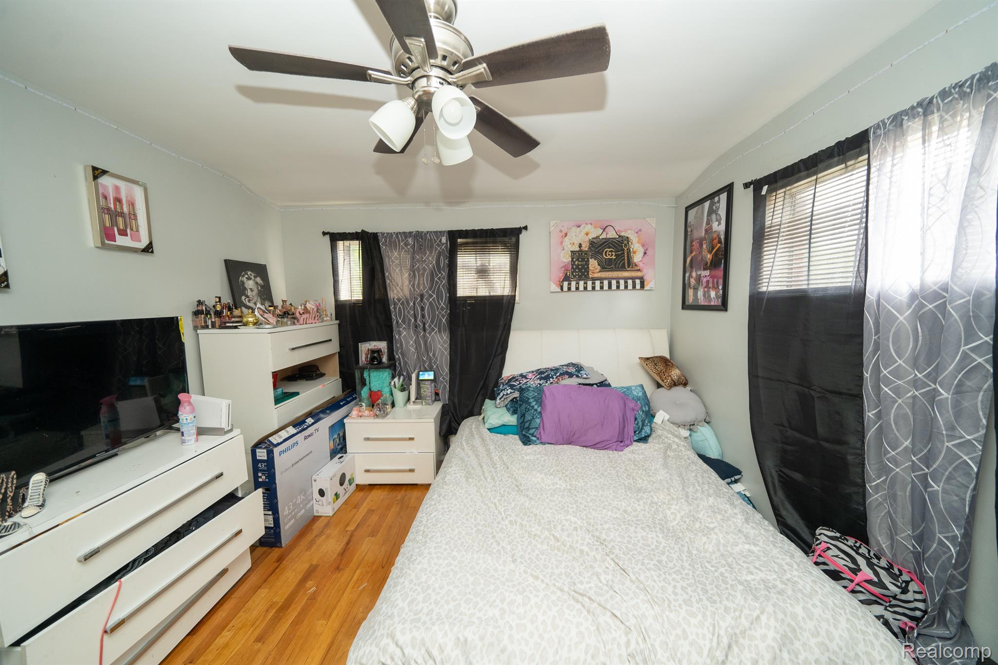 17321 Meyers Road Detroit, MI 48235 - Photo 14 of 33