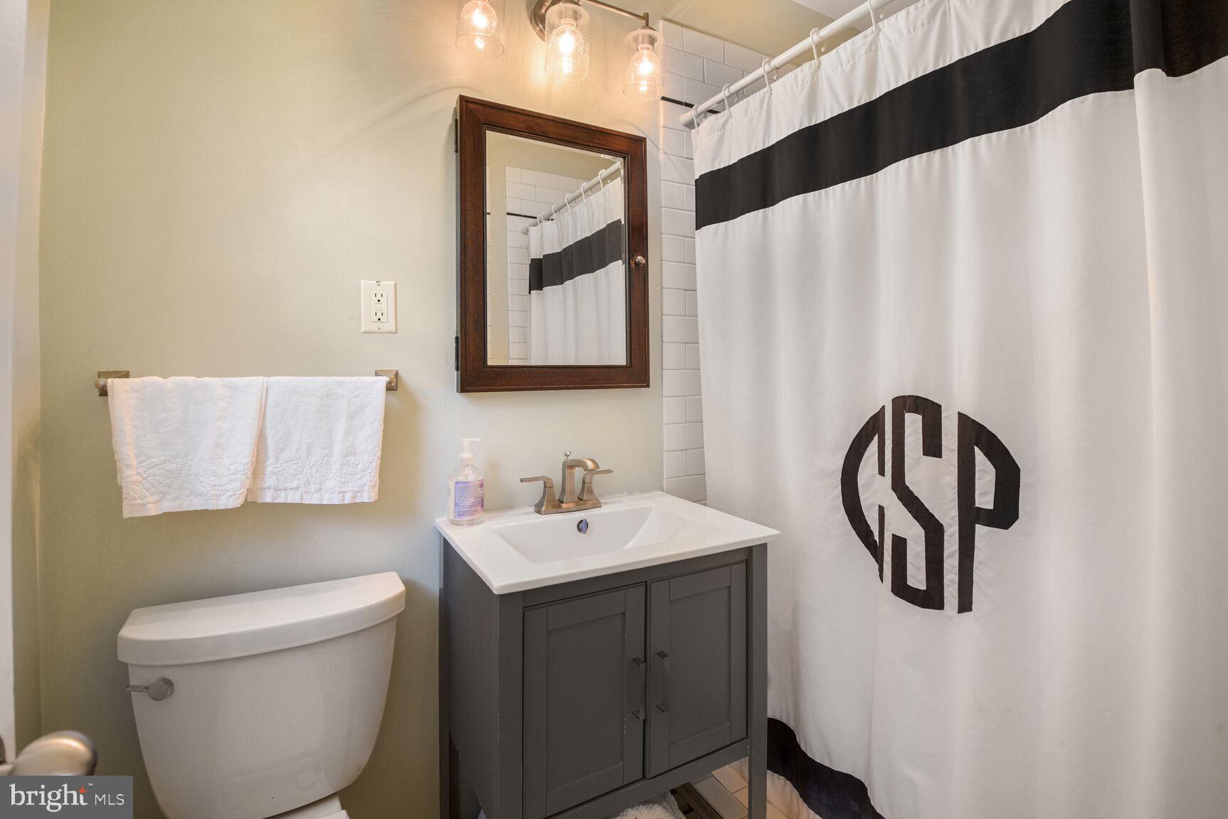 7205 Radnor Road Bethesda, MD 20817 - Photo 18 of 29 Primary Bathroom