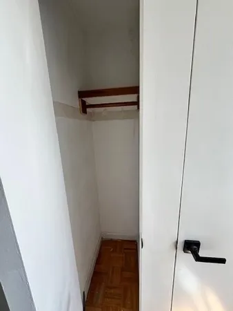 $2,300 | 40 Bourne Street, Unit 2, Bristol, RI 02809