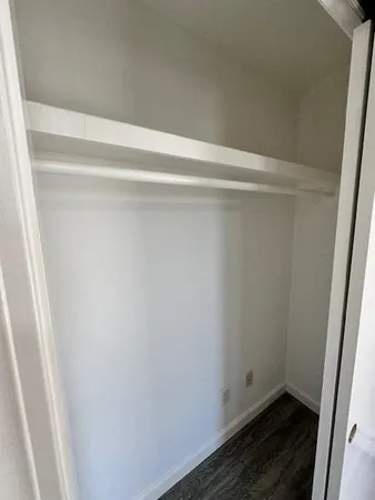 $2,300 | 40 Bourne Street, Unit 2, Bristol, RI 02809